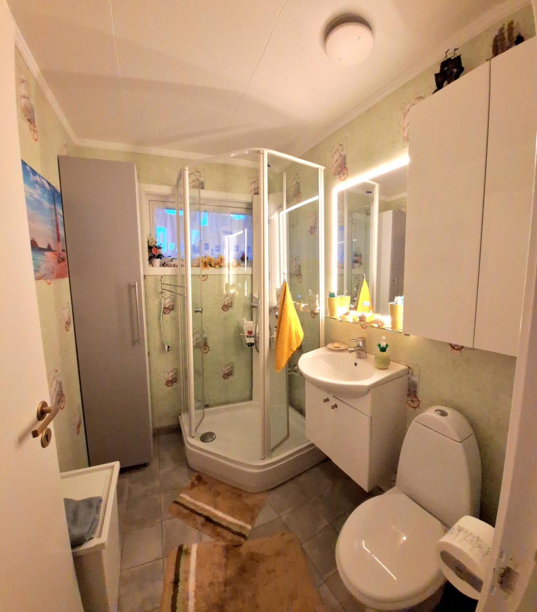Gjesterom Til Leie I Et Privat Hus Brumunddal Buitenkant foto